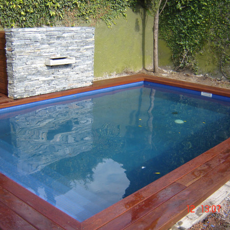 Borde de Piscina en Jatobá