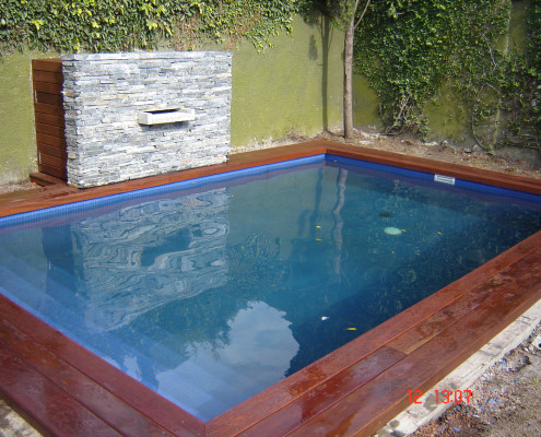 Borde de Piscina en Jatobá