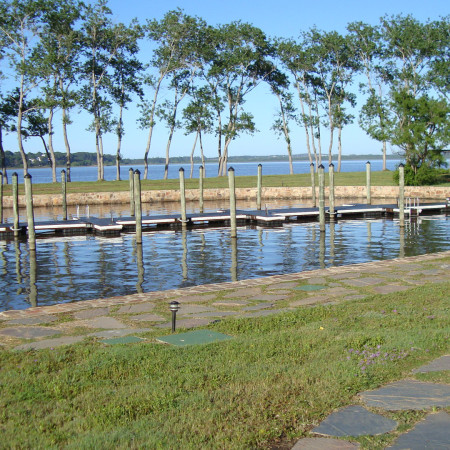 Marina Flotante con Estrucutura de Curupay & Deck de Lapacho