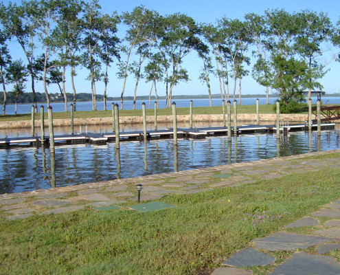 Marina Flotante con Estrucutura de Curupay & Deck de Lapacho