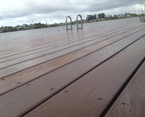 Muelle con Deck de Lapacho